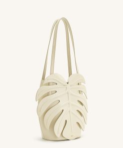 Alternative view of Cecelia Leaf Shape Shoulder Bag - White